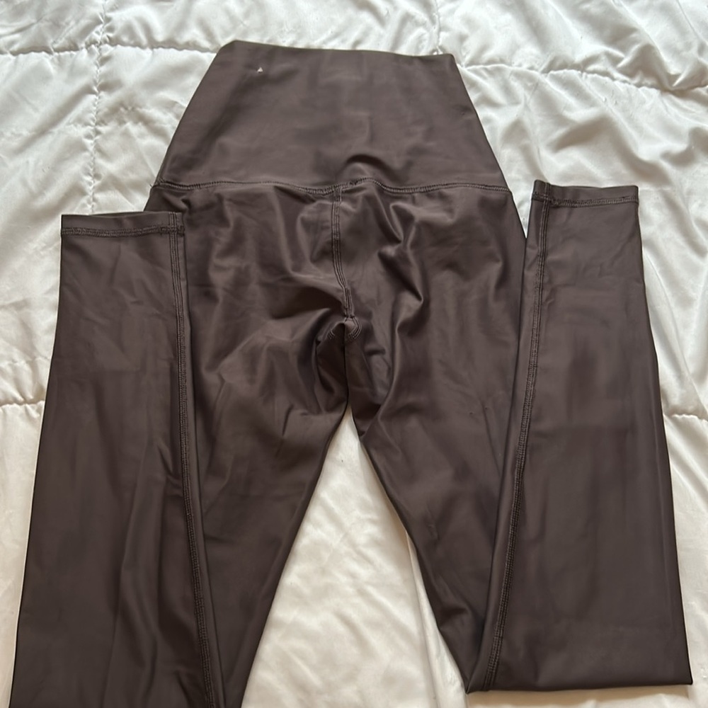 OFFLINE AERIE PURPLE LEGGINGS - Picture 5 of 8